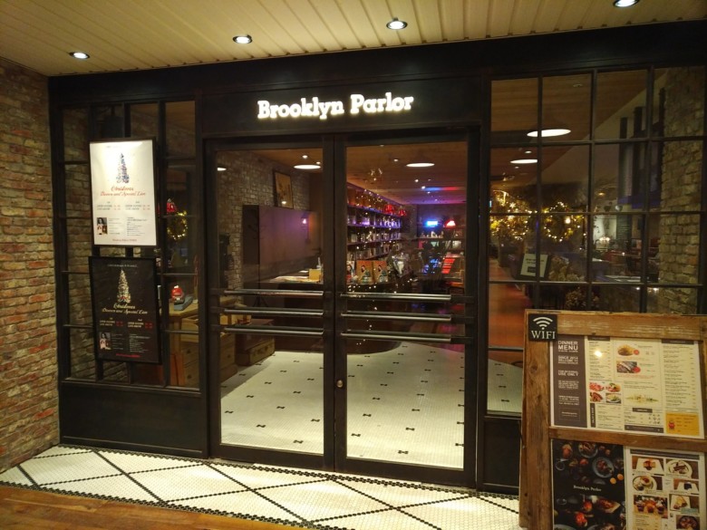 本と音楽が楽しめる 大阪難波のノマドカフェ Brooklyn Parlor Osaka Tabi Cafe